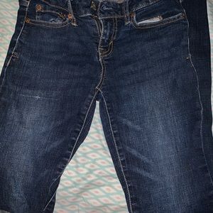 Blue jegging jeans